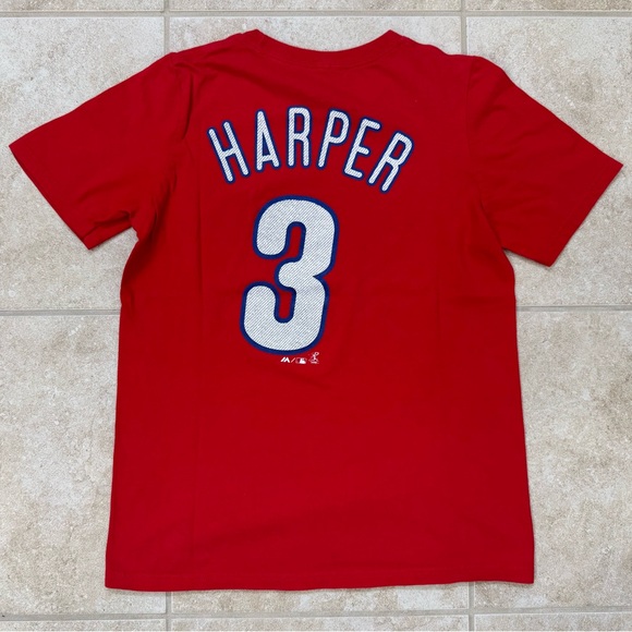 Philadelphia Phillies Bryce Harper T-Shirt 
Size: Large
Color: Red/White/Blue - Picture 1 of 6
